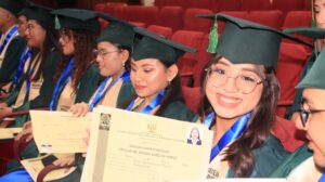 La Facen-UNAP celebró la graduación de 86 nuevos profesionales de la carrera de Administración