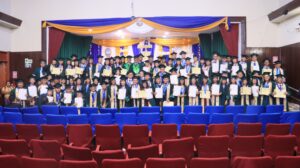 La Facen-UNAP celebró la graduación de 86 nuevos profesionales de la carrera de Administración