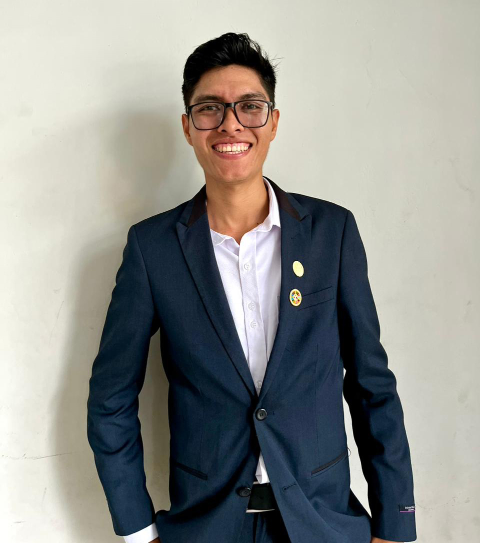 Egresado de la UNAP participó en jornada de diálogo juvenil en Palacio de Gobierno