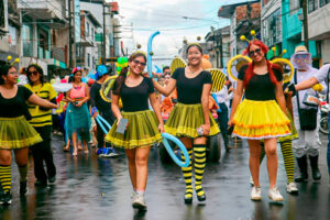 pasacalle-2026-1 ¡Color y tradición! La UNAP celebra sus 64 años con un espectacular pasacalle