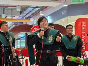 Arte, música y danza engalanaron la noche en el Mall Aventura Iquitos